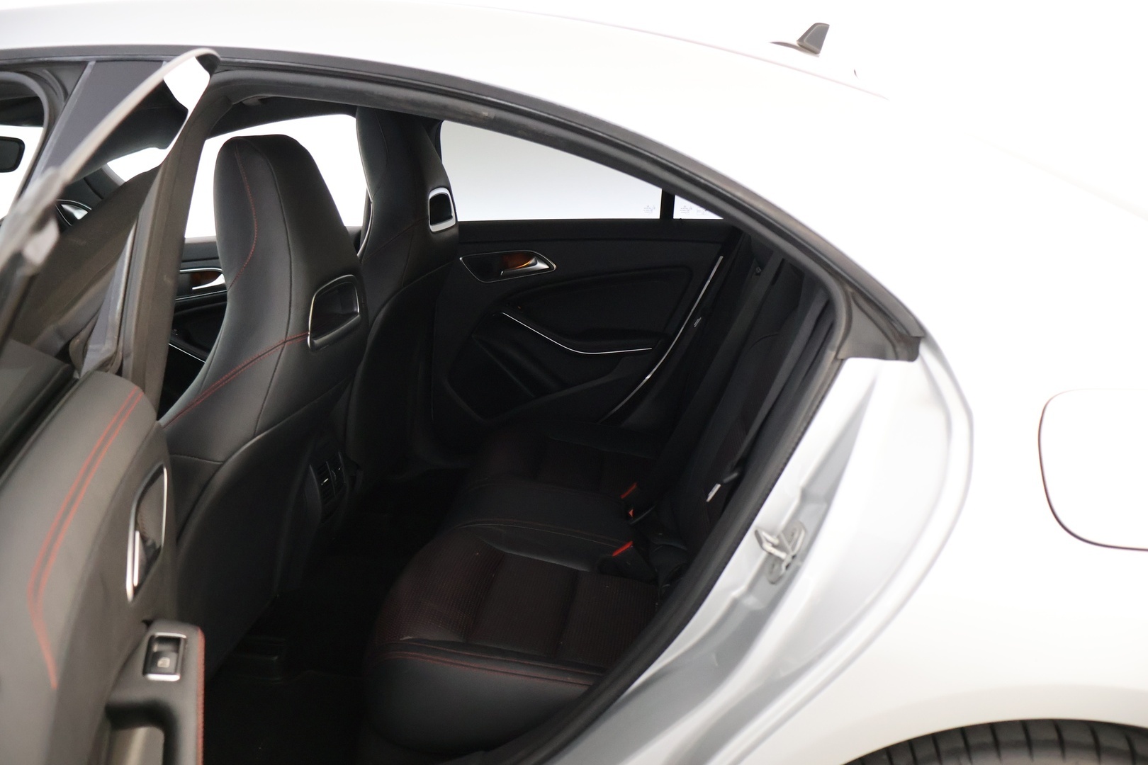 MERCEDES-BENZ CLA 2014