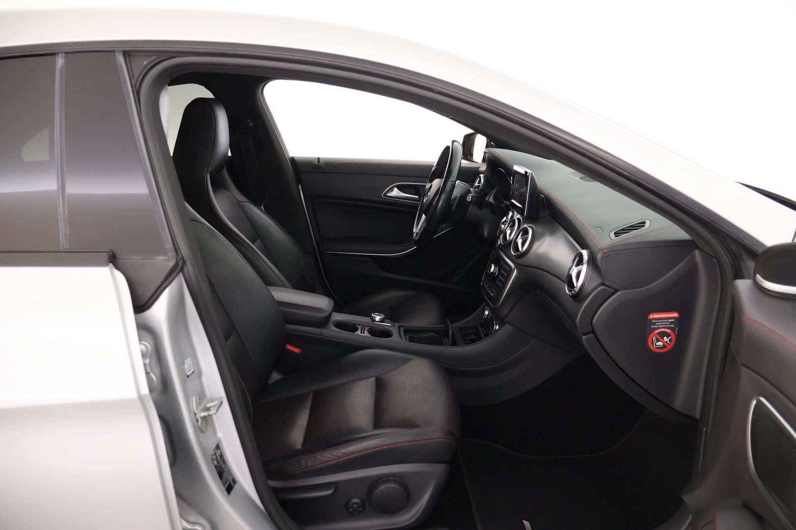 MERCEDES-BENZ CLA 2014