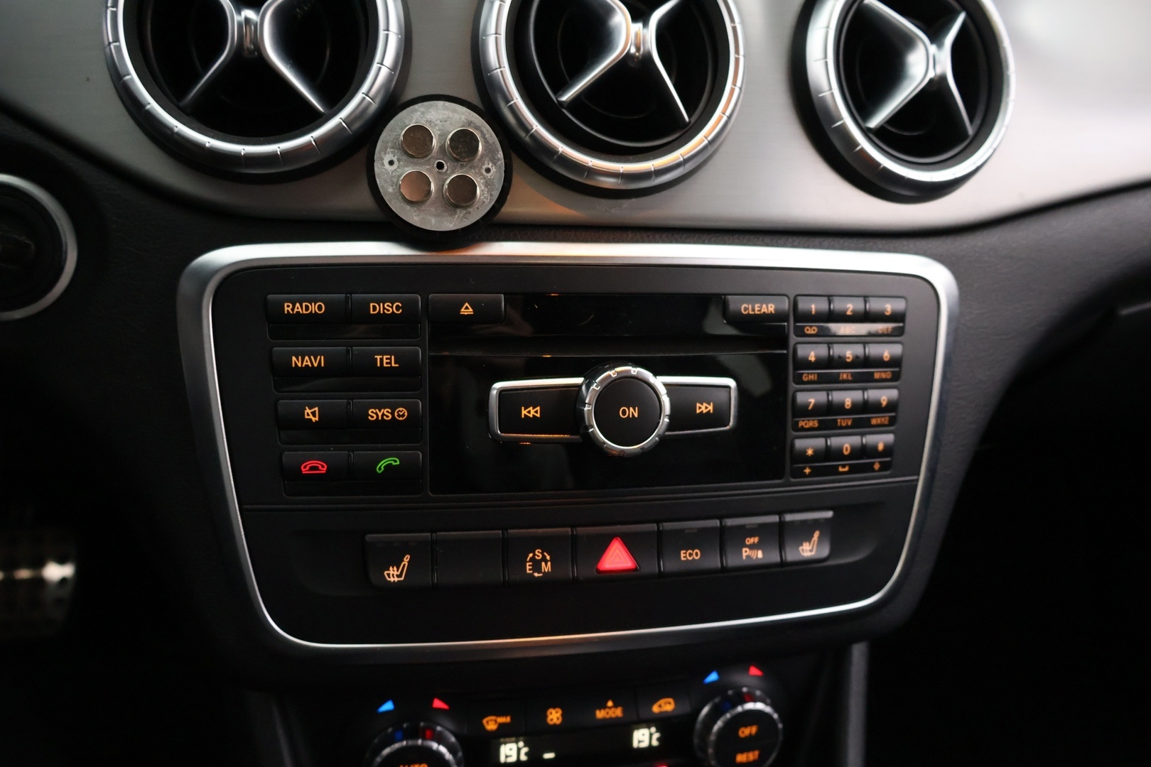 MERCEDES-BENZ CLA 2014