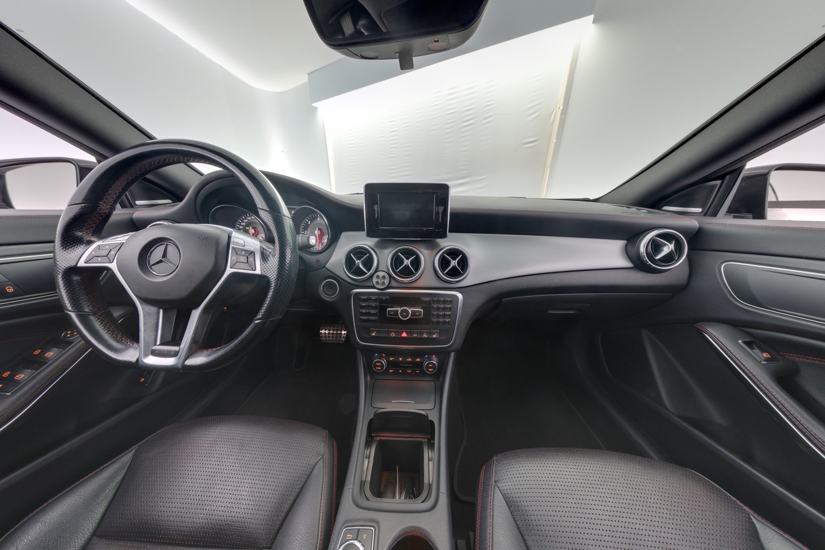MERCEDES-BENZ CLA 2014