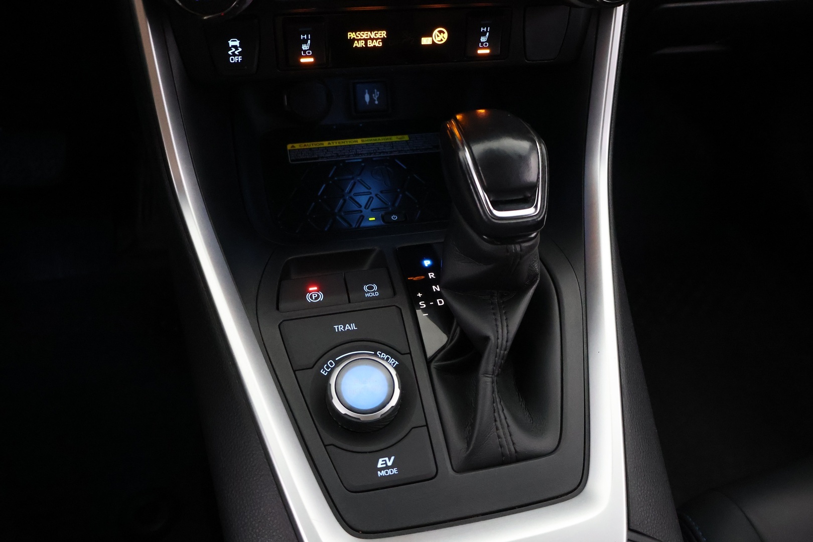 TOYOTA RAV4 2019