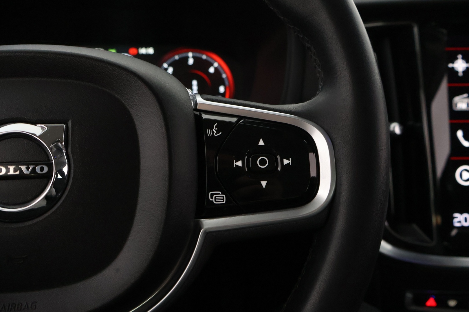 VOLVO V60 Cross Country 2022