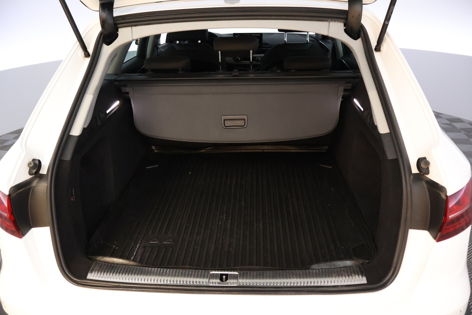 AUDI A4 allroad 2022