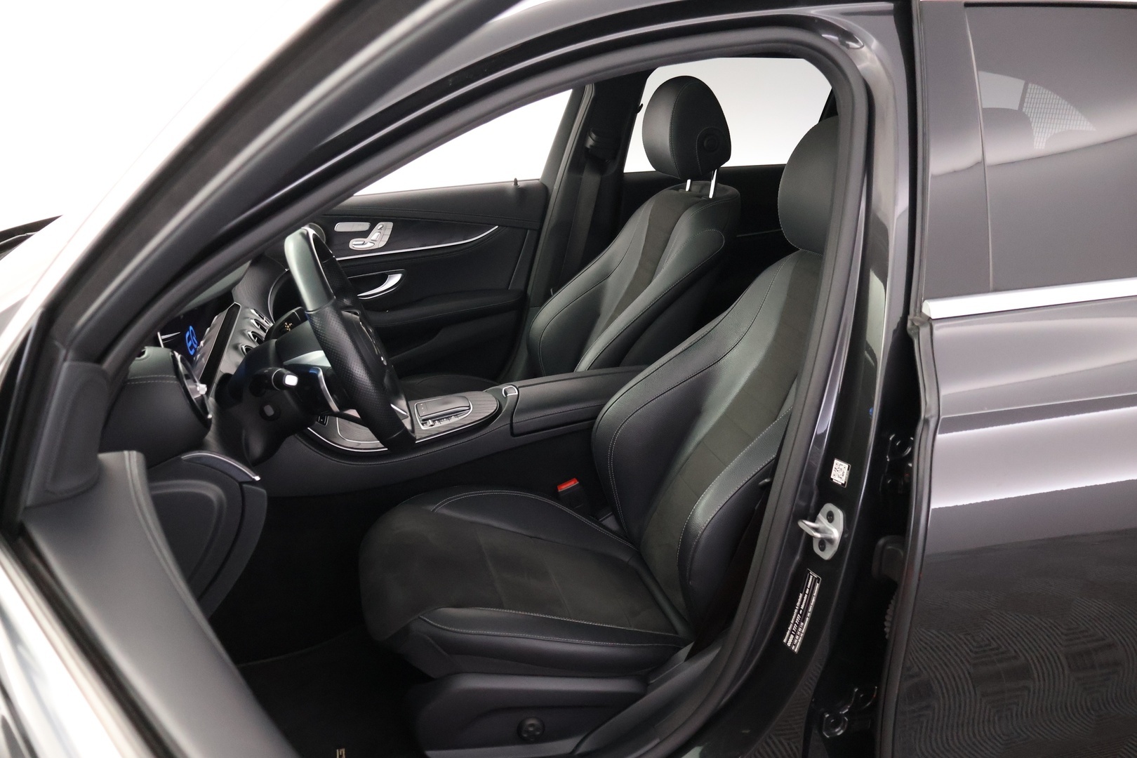 MERCEDES-BENZ E 2021