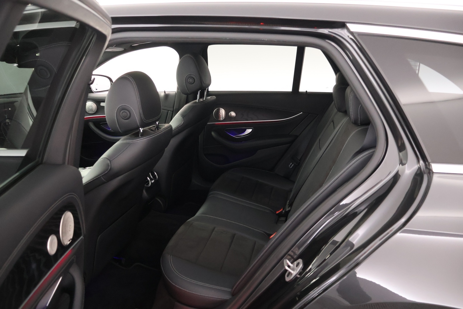 MERCEDES-BENZ E 2021