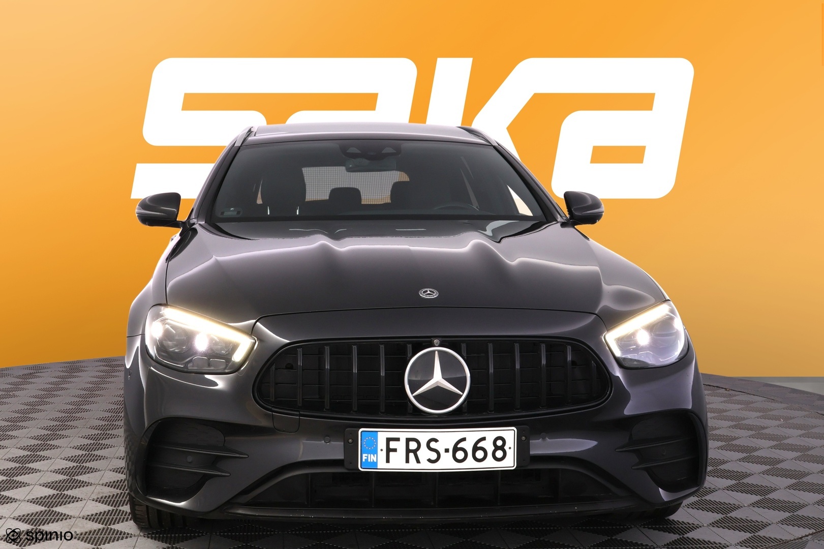 MERCEDES-BENZ E 2021