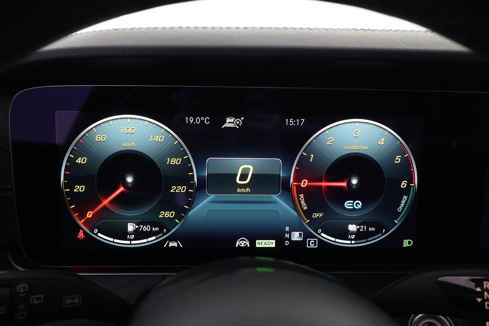 MERCEDES-BENZ E 2021