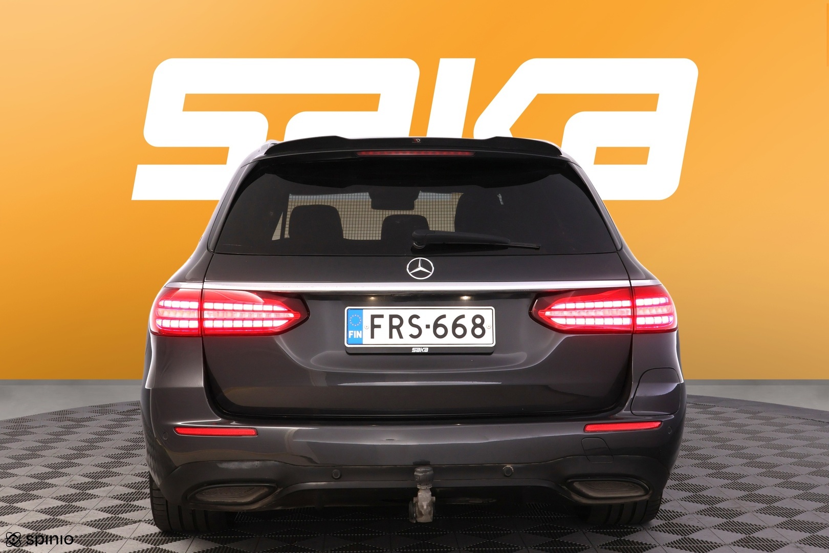 MERCEDES-BENZ E 2021