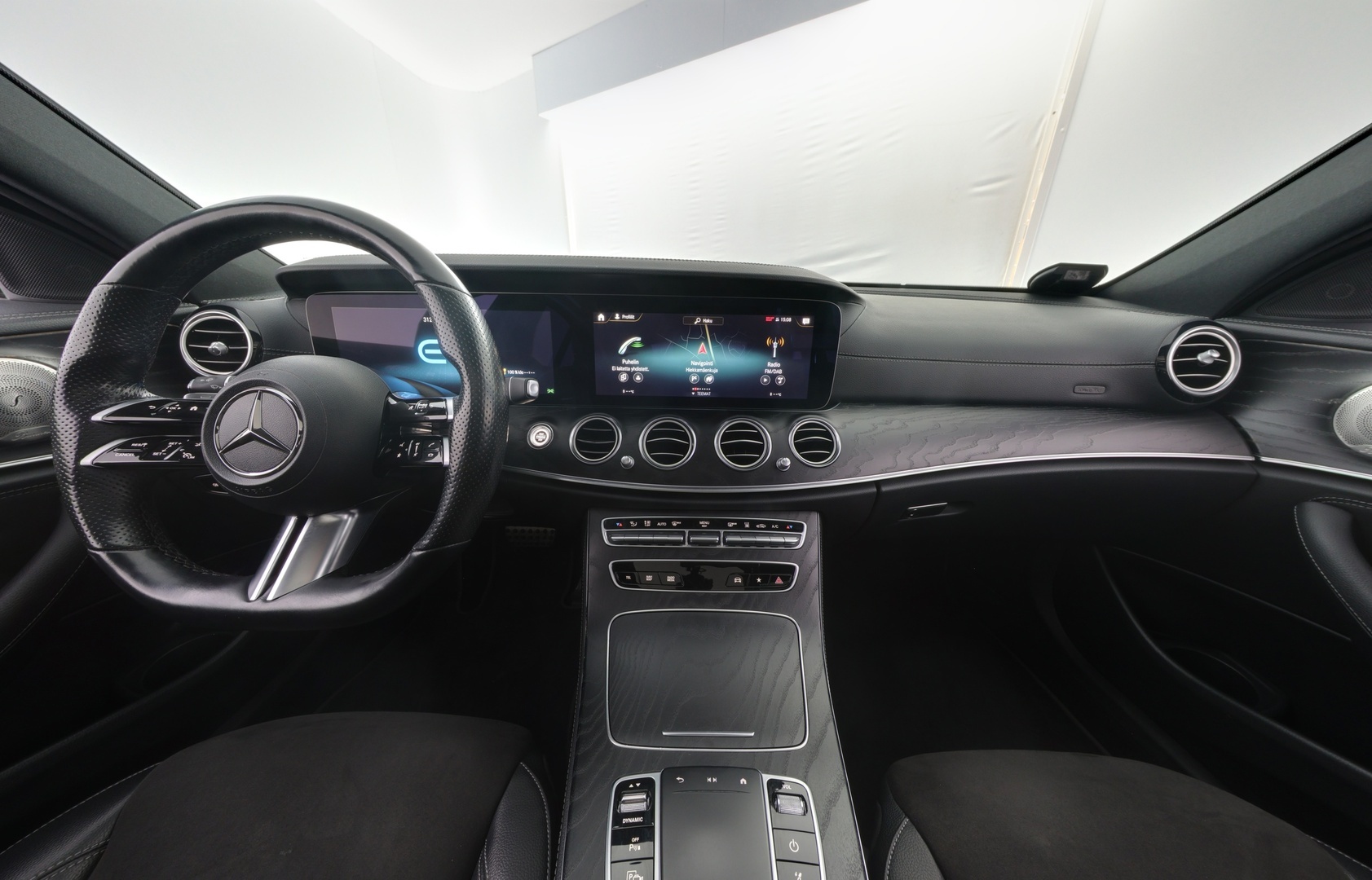 MERCEDES-BENZ E 2021