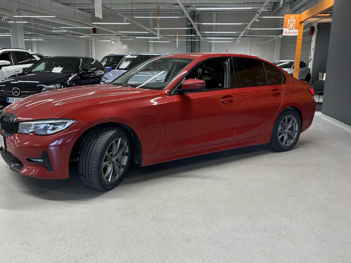 BMW 330 2020