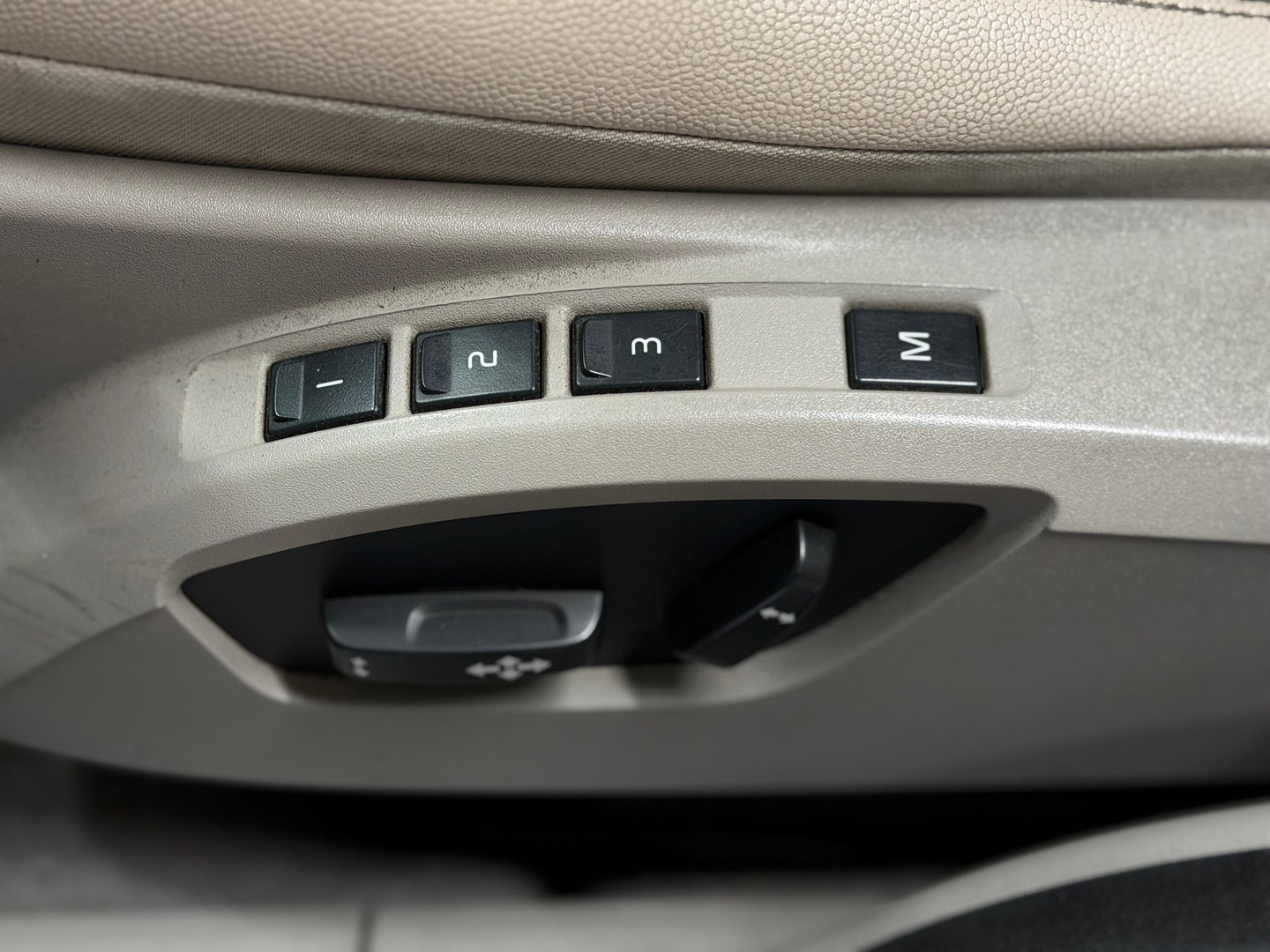 VOLVO V50 2009