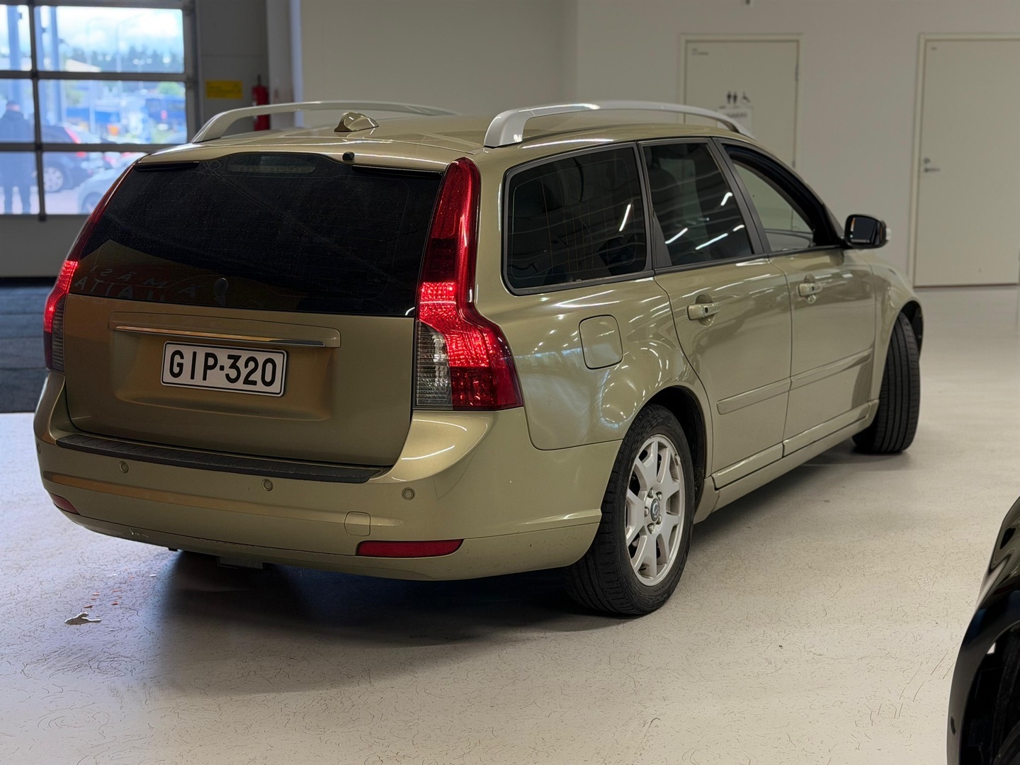 VOLVO V50 2009