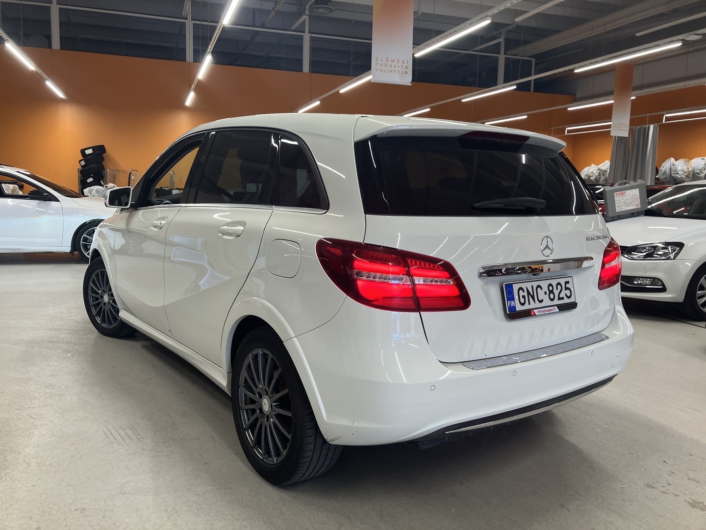 MERCEDES-BENZ B 2015