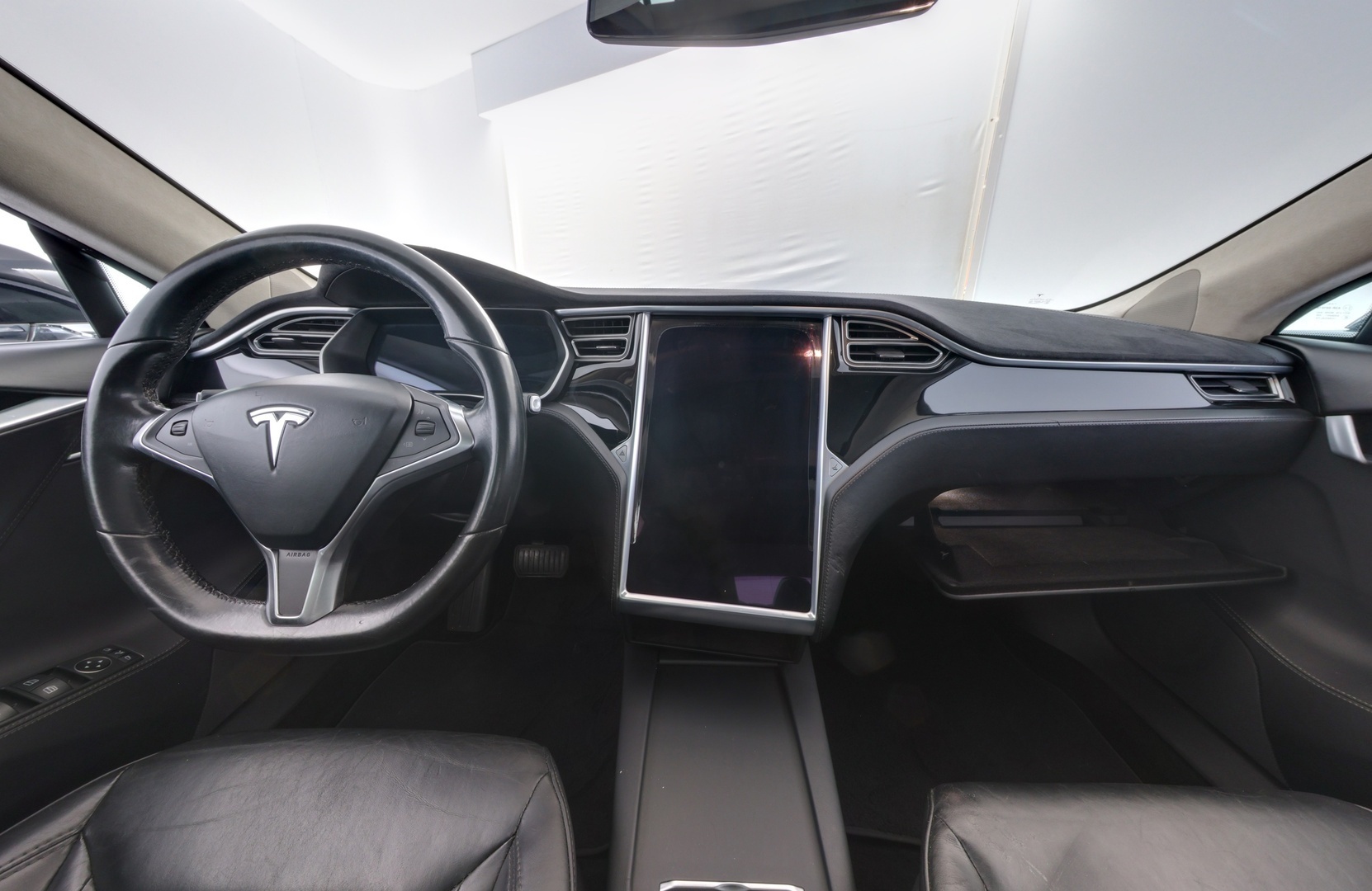 TESLA Model S 2016