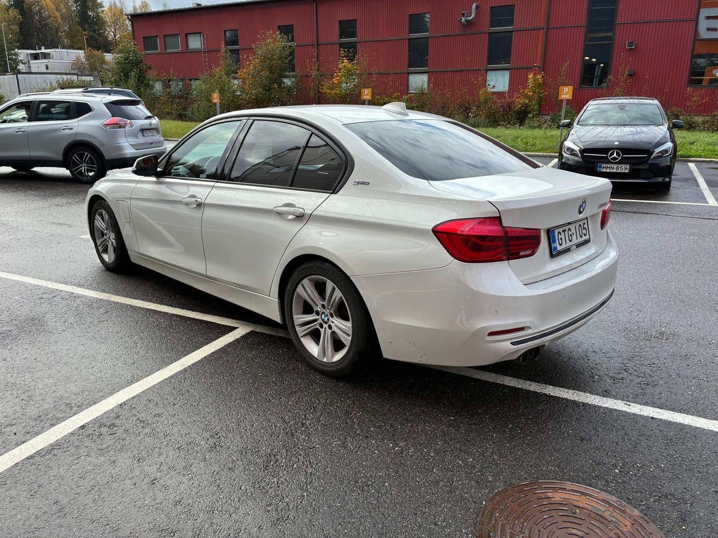 BMW 330 2016