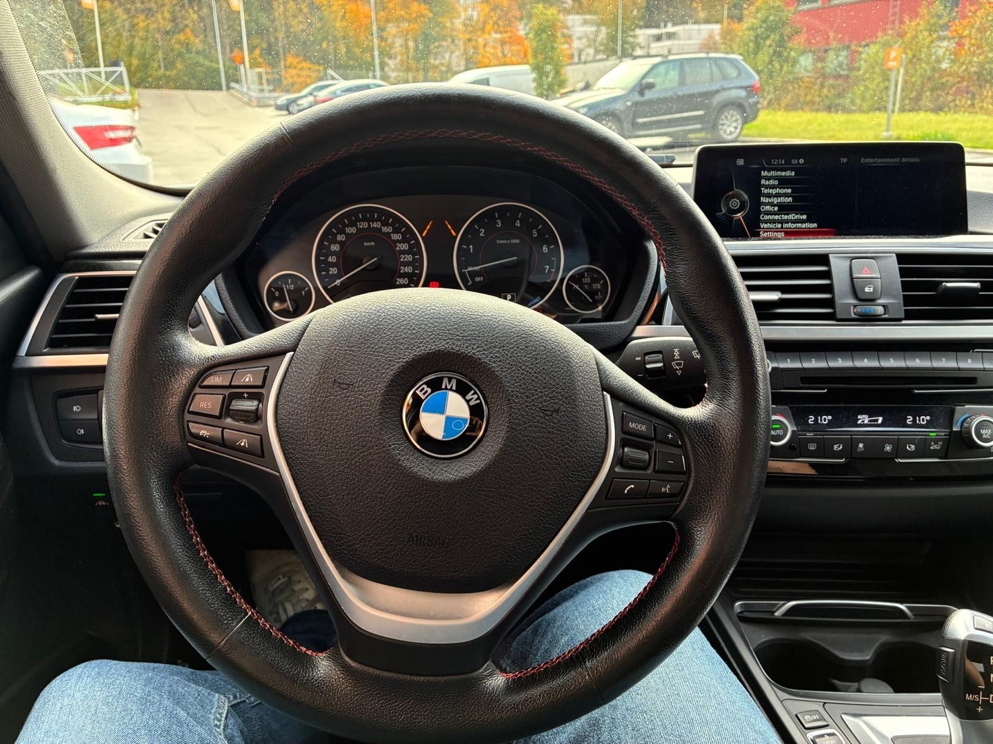 BMW 330 2016