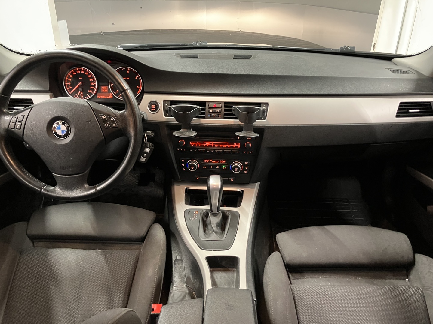 BMW 320 2009