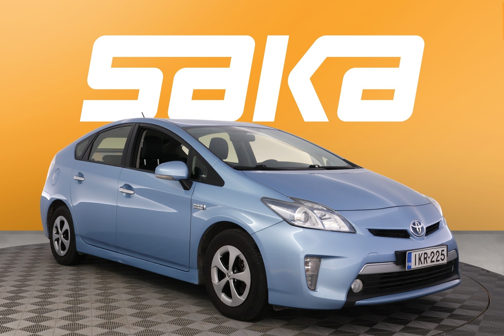 TOYOTA PRIUS PLUG-IN HYBRID 2013