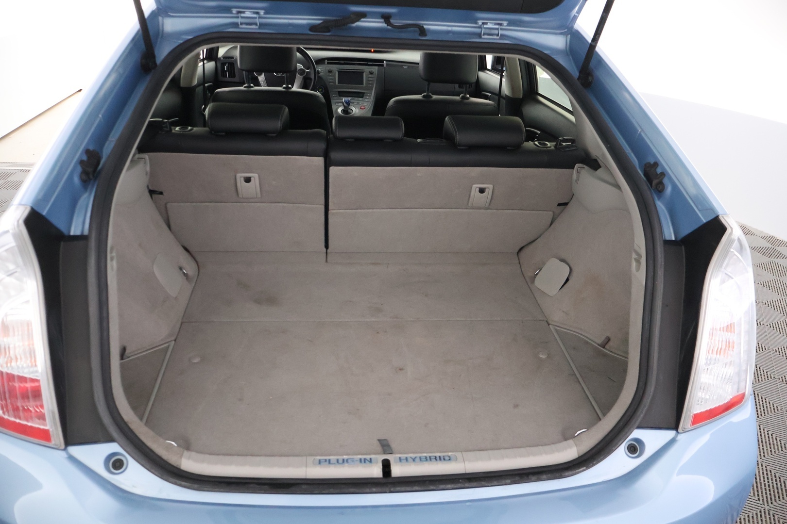 TOYOTA PRIUS PLUG-IN HYBRID 2013