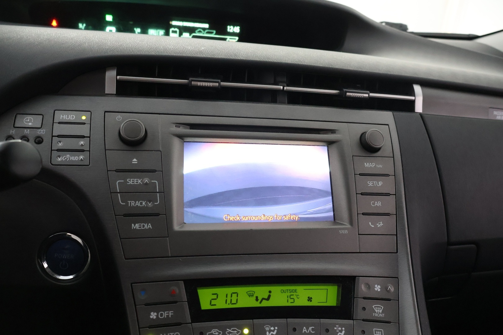 TOYOTA PRIUS PLUG-IN HYBRID 2013