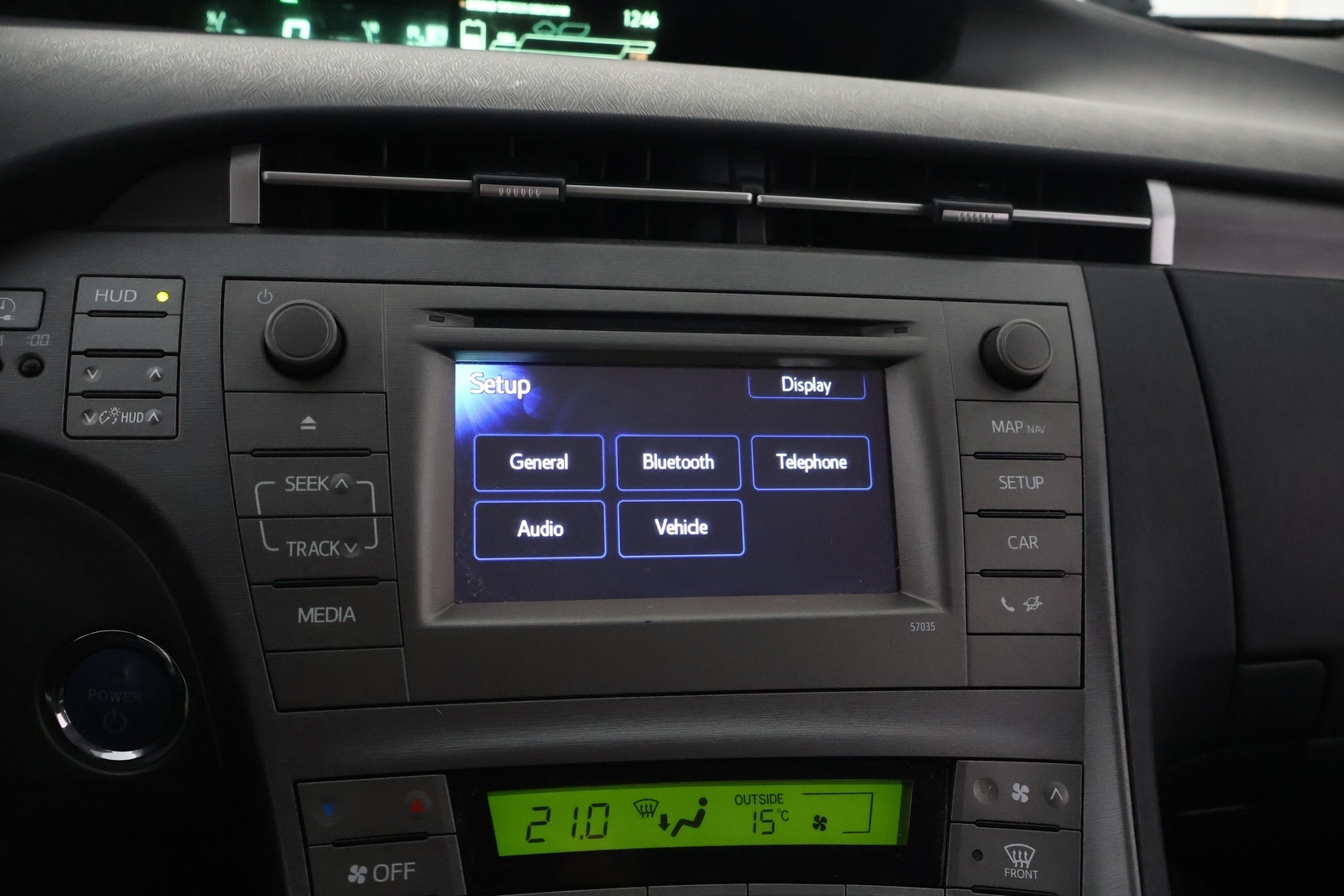 TOYOTA PRIUS PLUG-IN HYBRID 2013