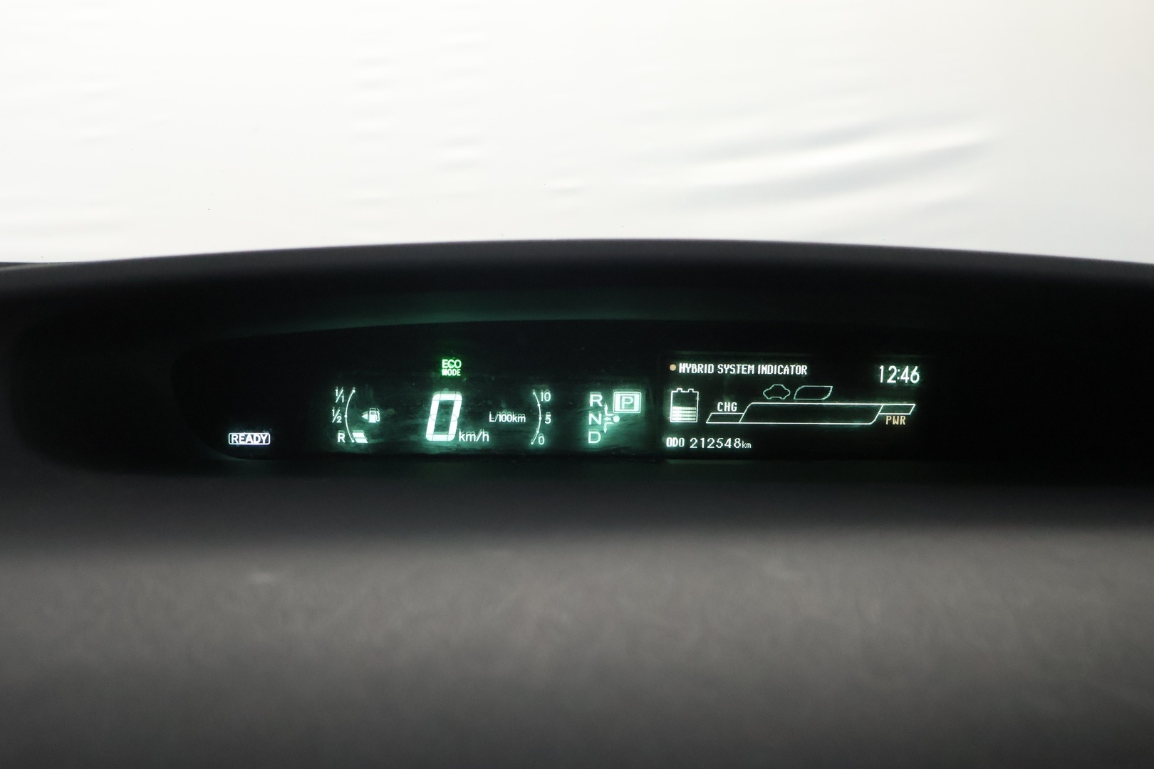 TOYOTA PRIUS PLUG-IN HYBRID 2013