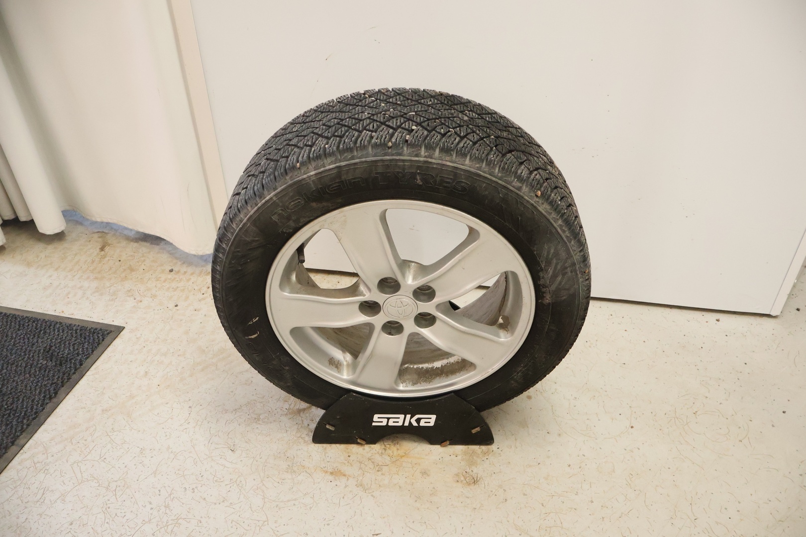 TOYOTA PRIUS PLUG-IN HYBRID 2013