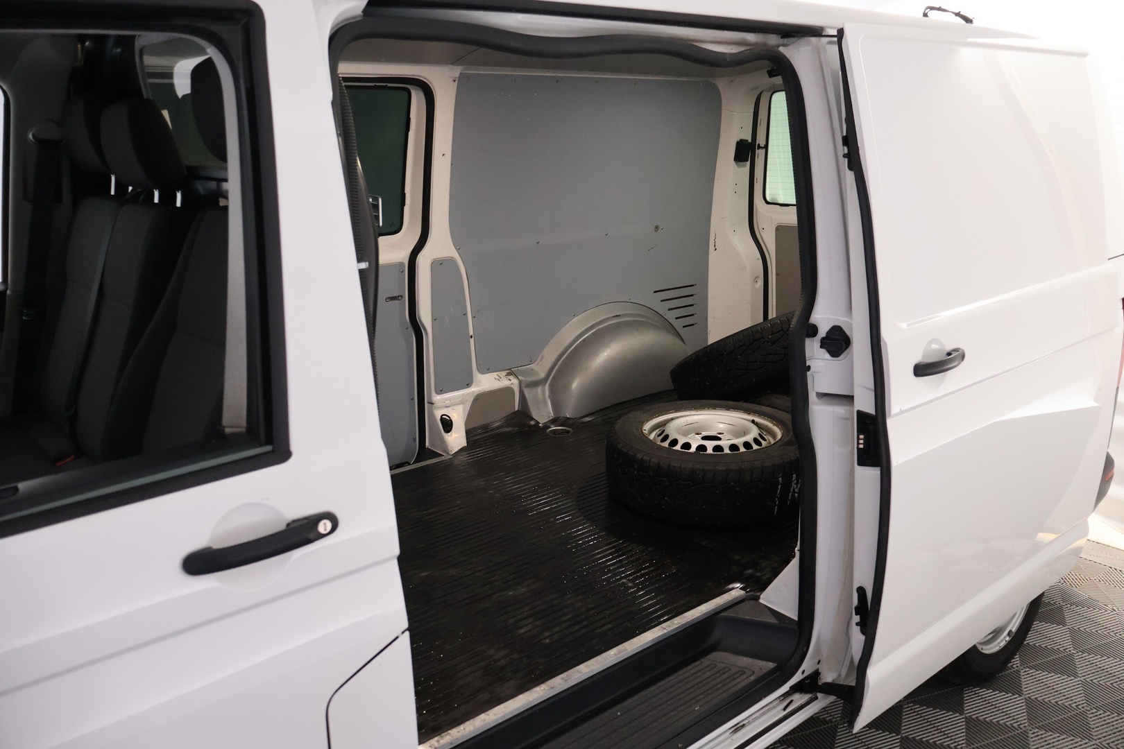 VOLKSWAGEN Transporter 2016
