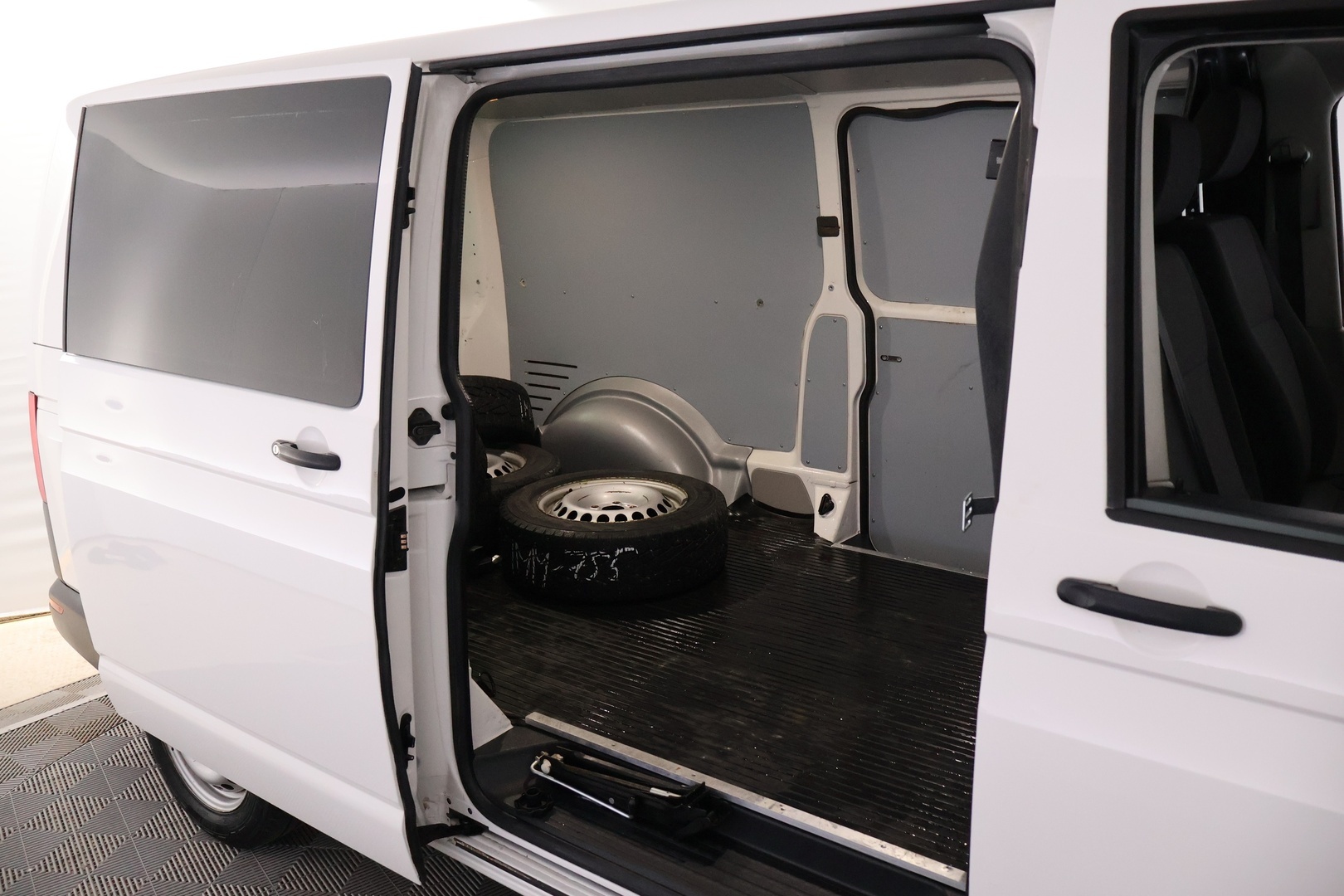VOLKSWAGEN Transporter 2016