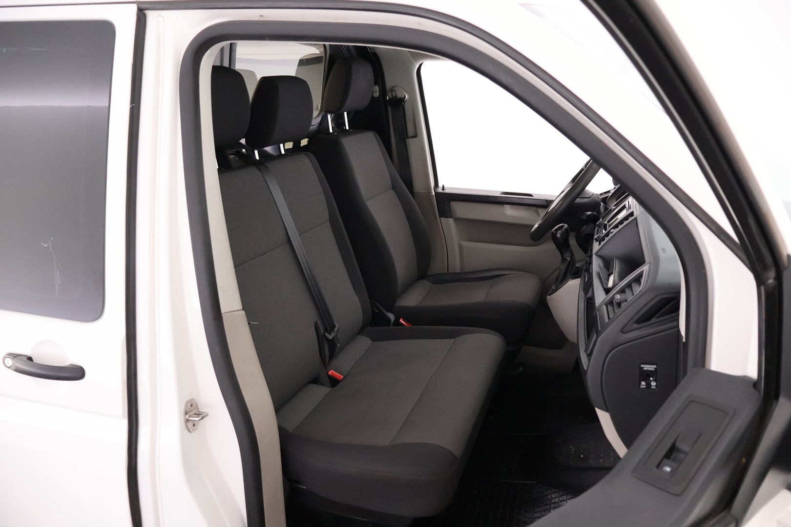 VOLKSWAGEN Transporter 2016