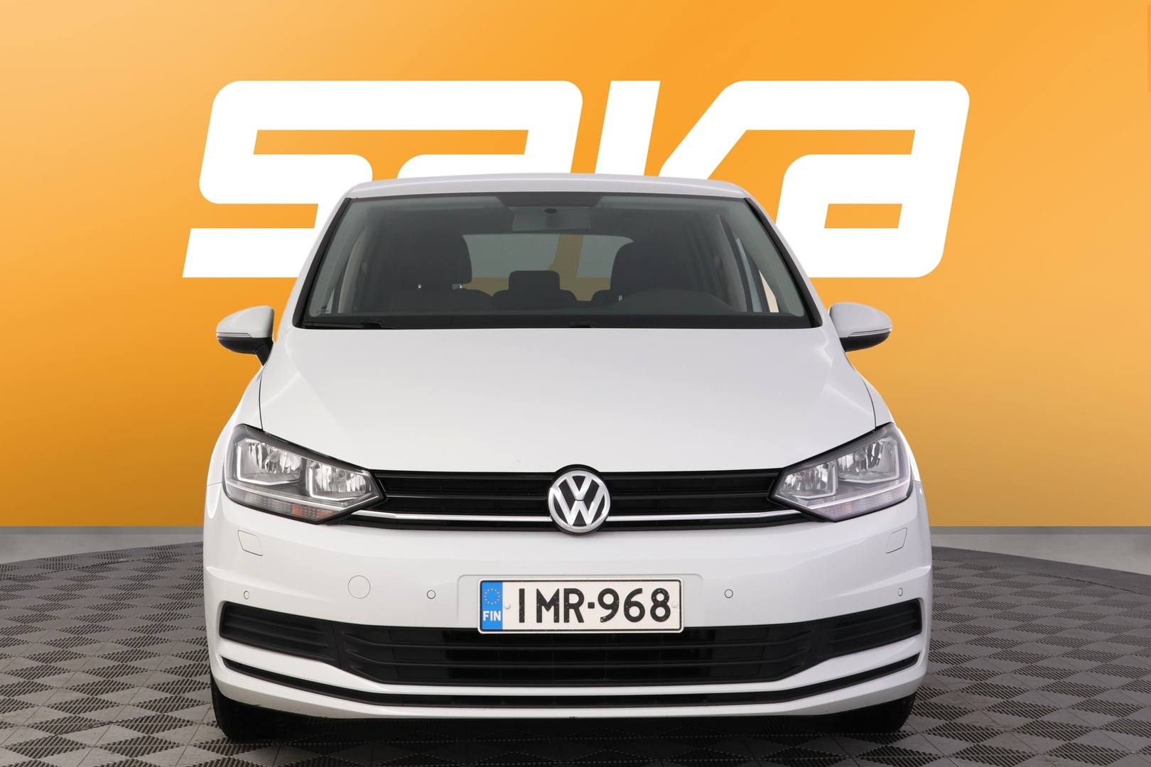 VOLKSWAGEN Touran 2016