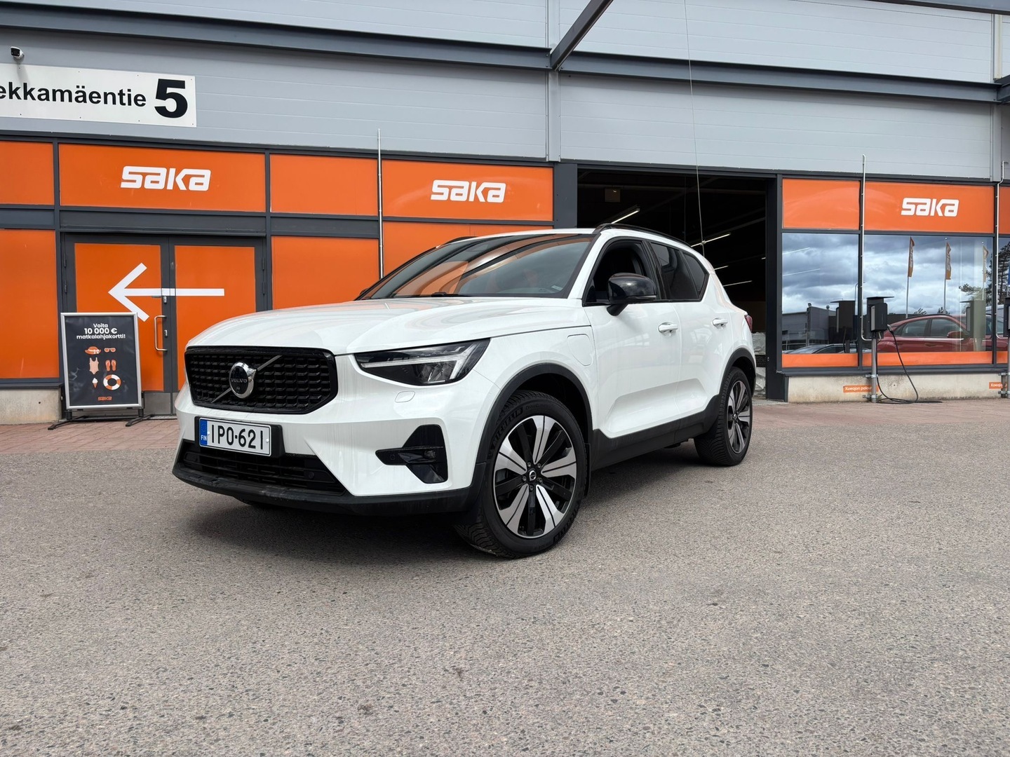 VOLVO XC40 2023