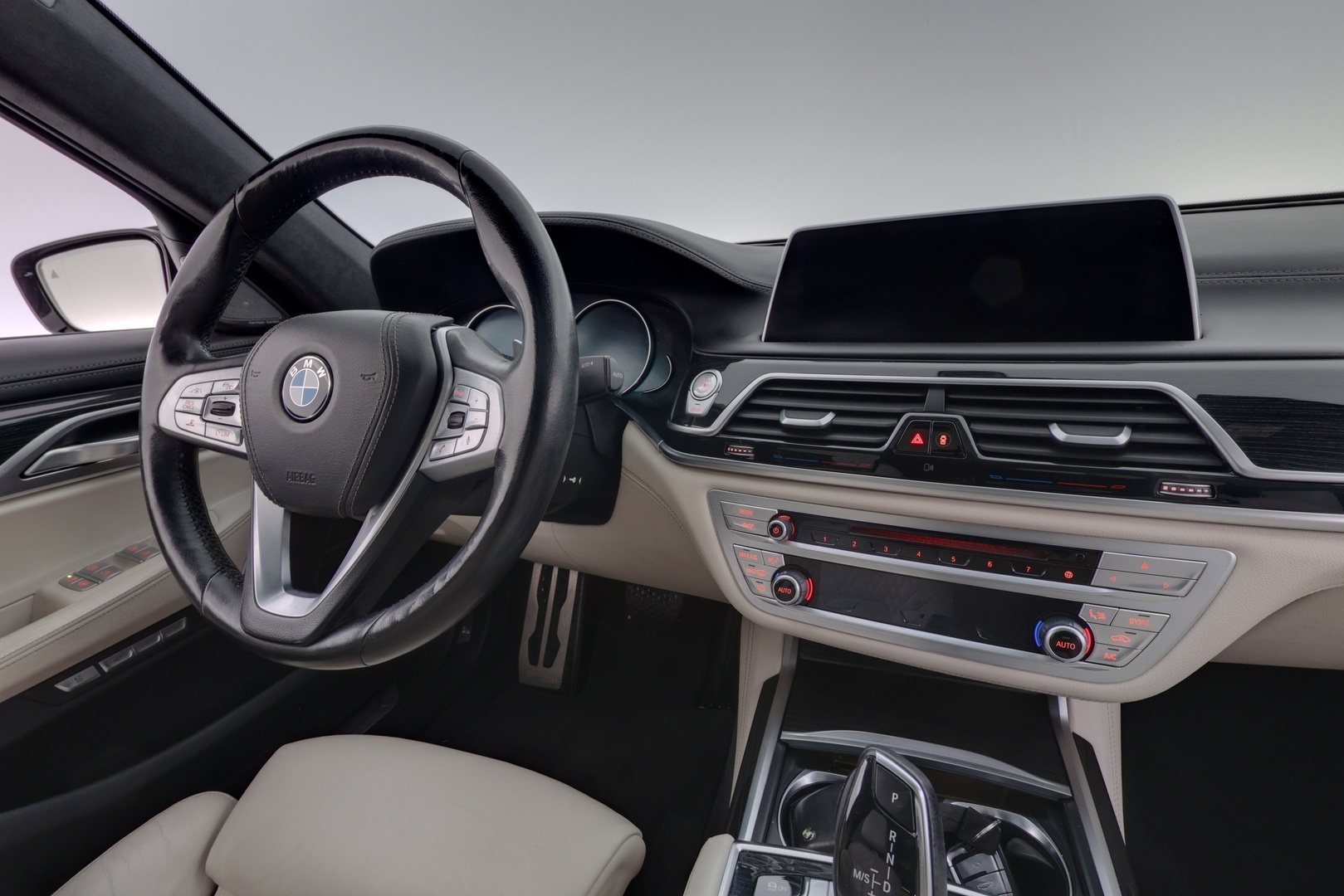 BMW 730 2016
