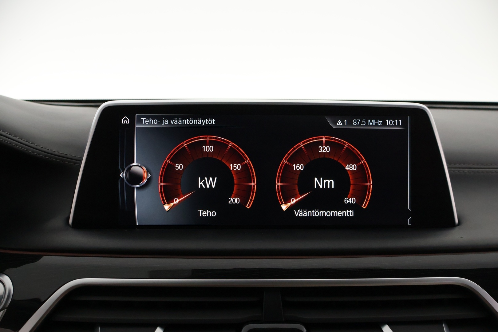 BMW 730 2016