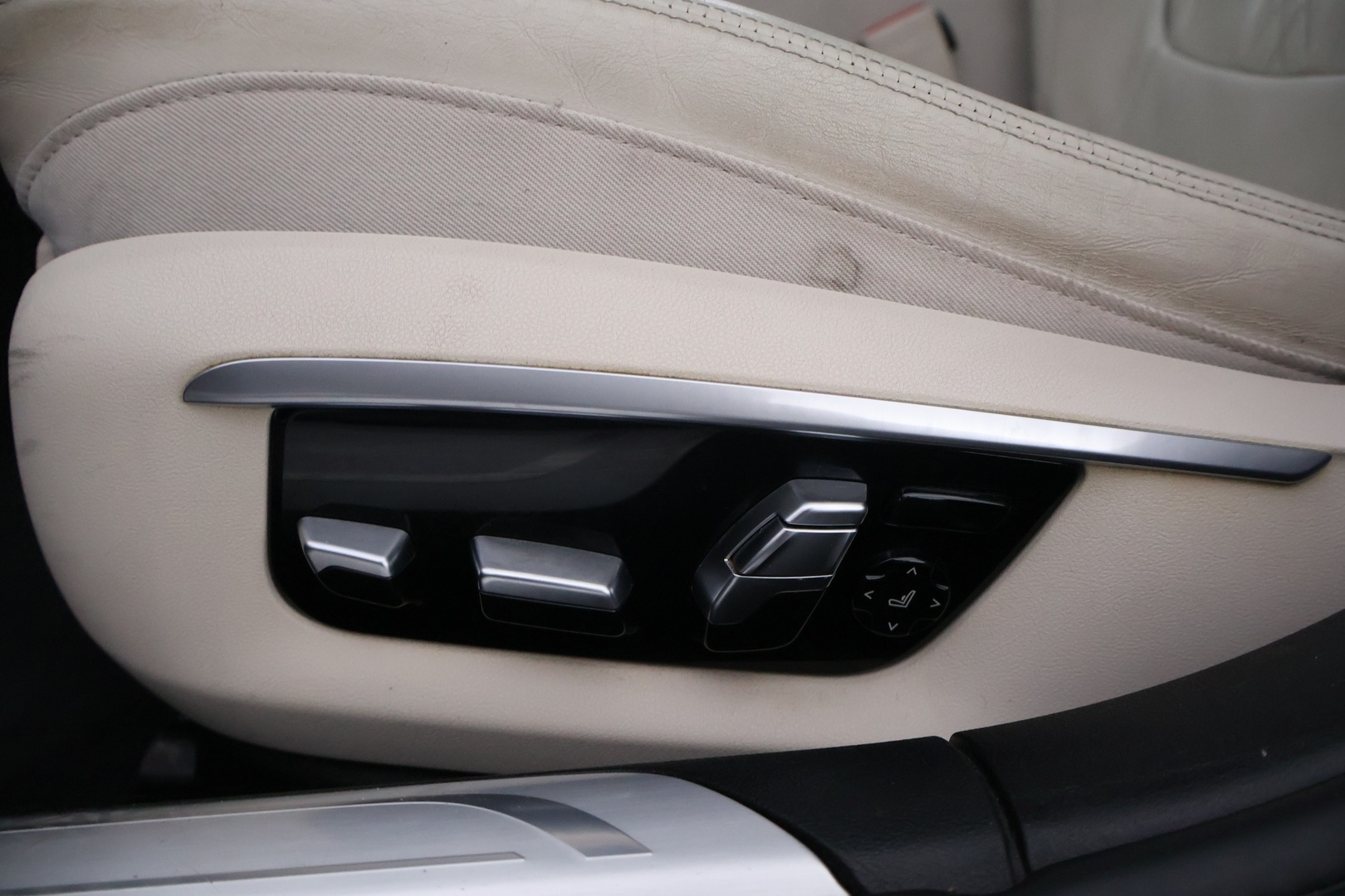 BMW 730 2016