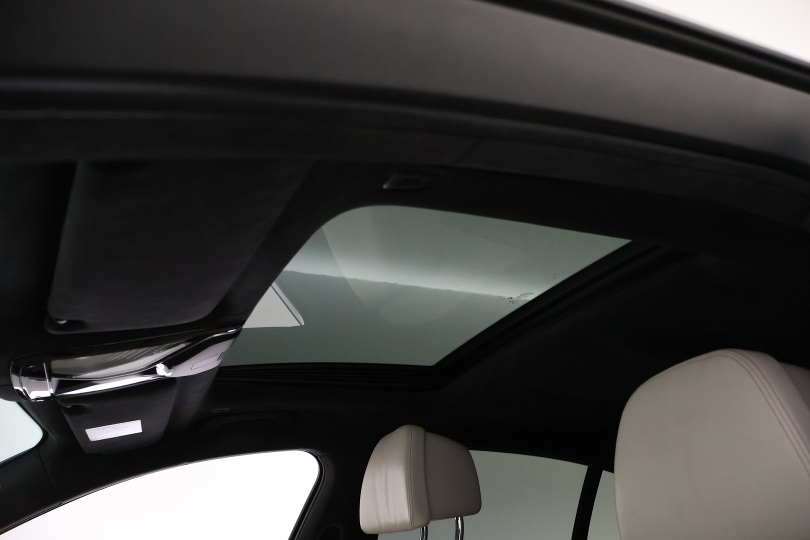 BMW 730 2016