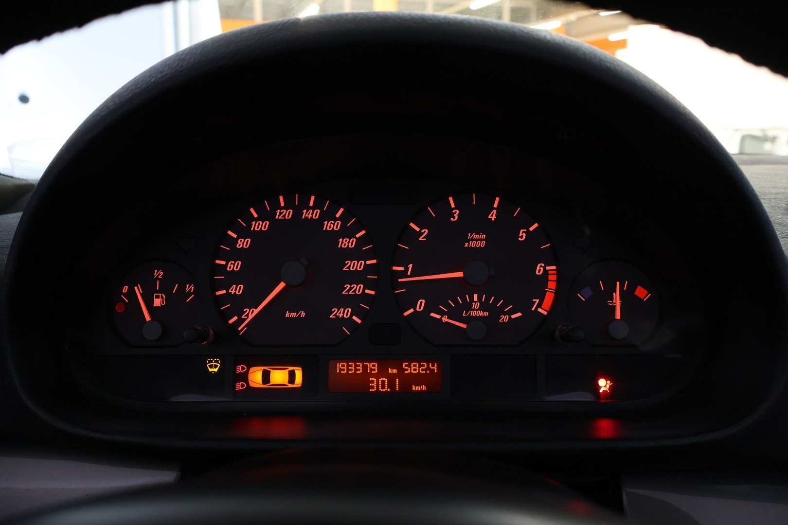 BMW 325 2002