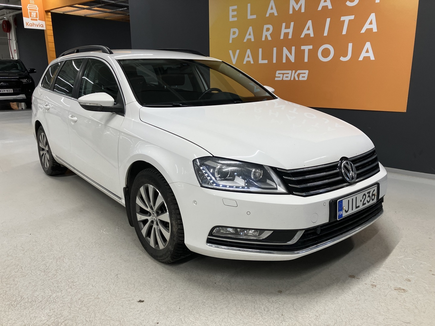 VOLKSWAGEN Passat 2011