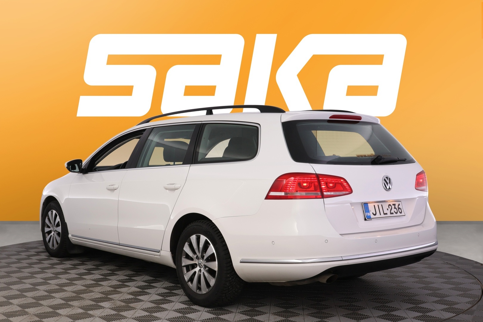 VOLKSWAGEN Passat 2011
