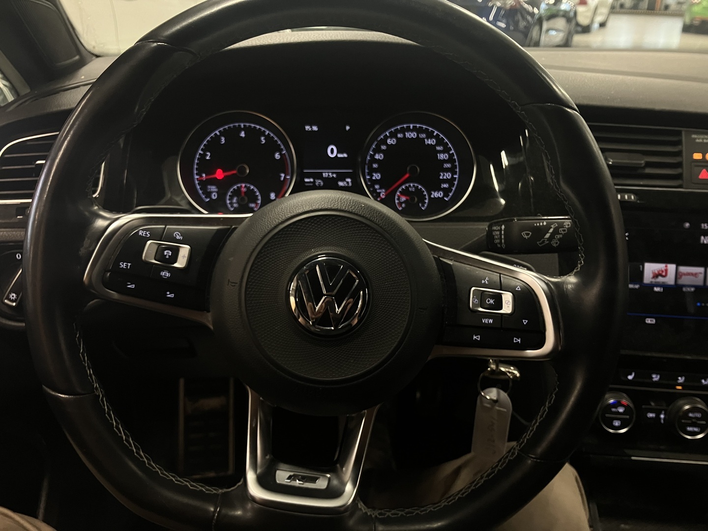 VOLKSWAGEN Golf 2019