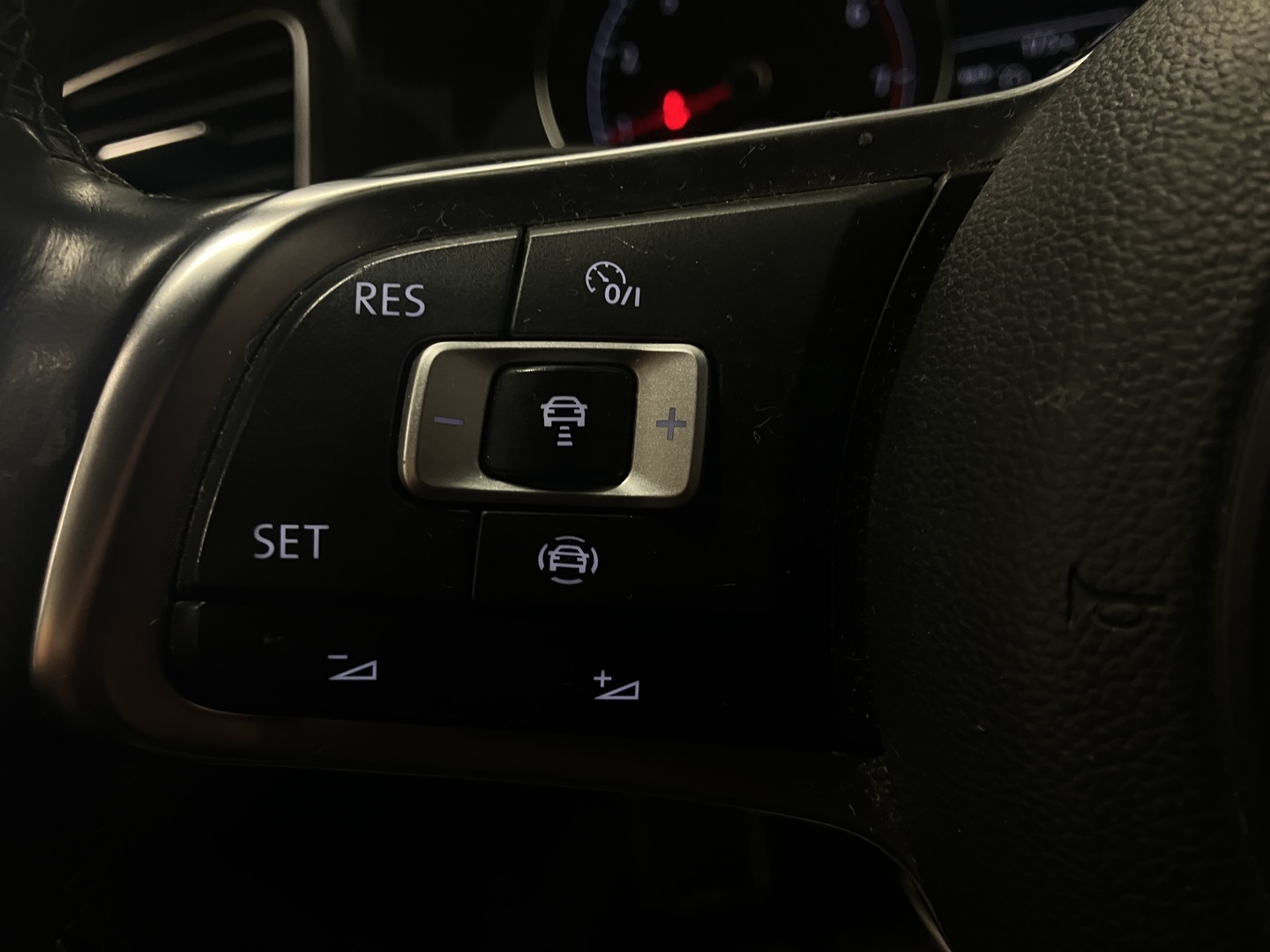 VOLKSWAGEN Golf 2019