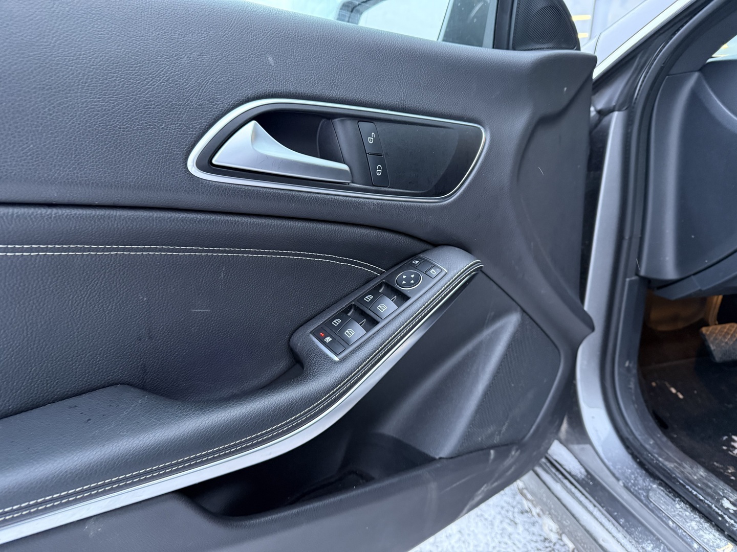 MERCEDES-BENZ CLA 2017