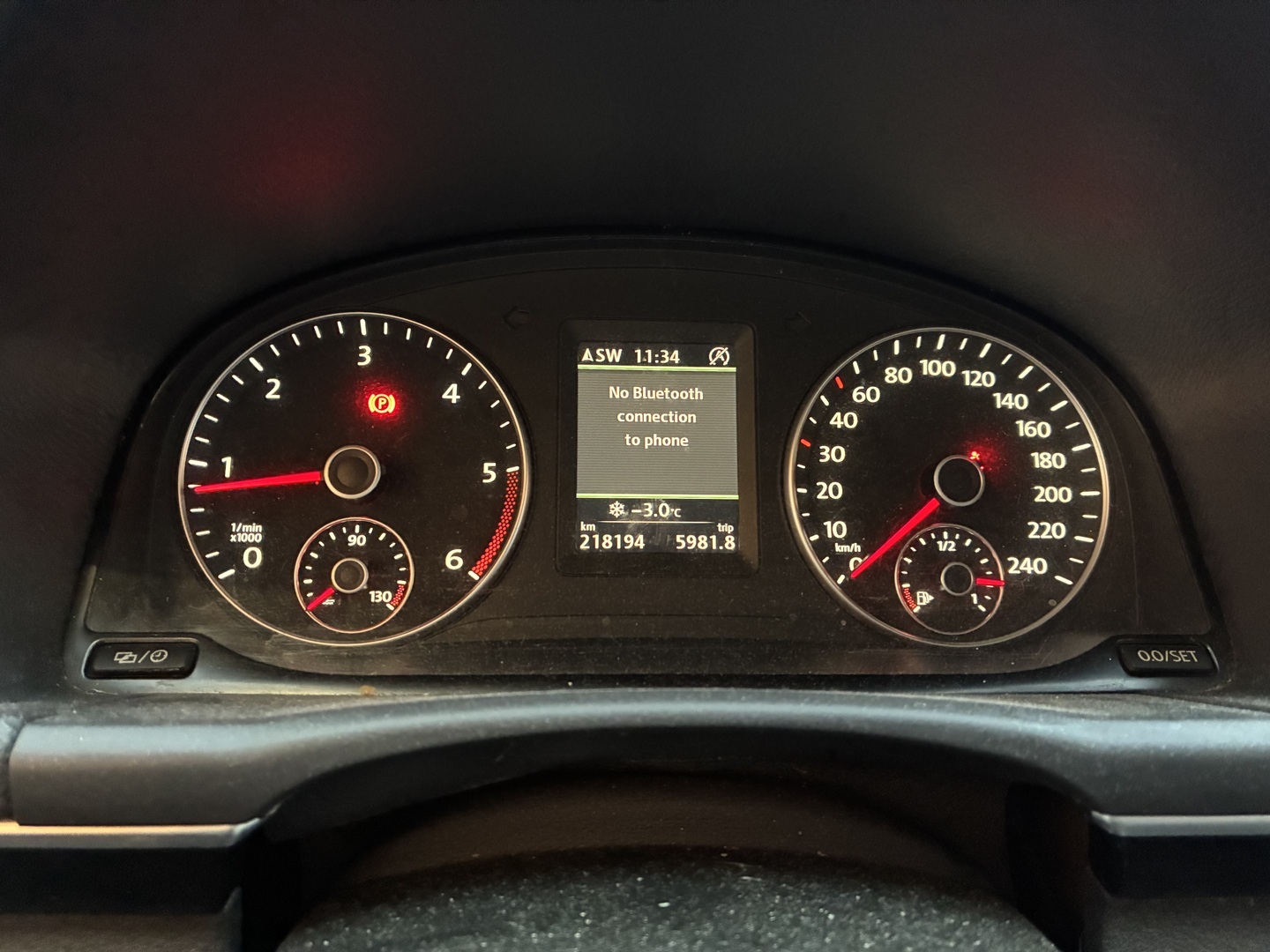 VOLKSWAGEN Touran 2014