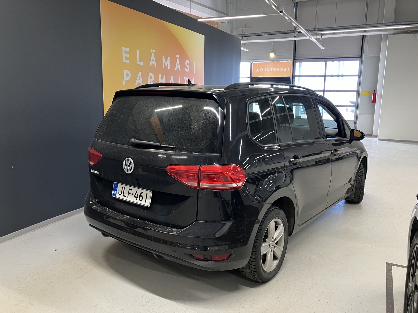 VOLKSWAGEN Touran 2019