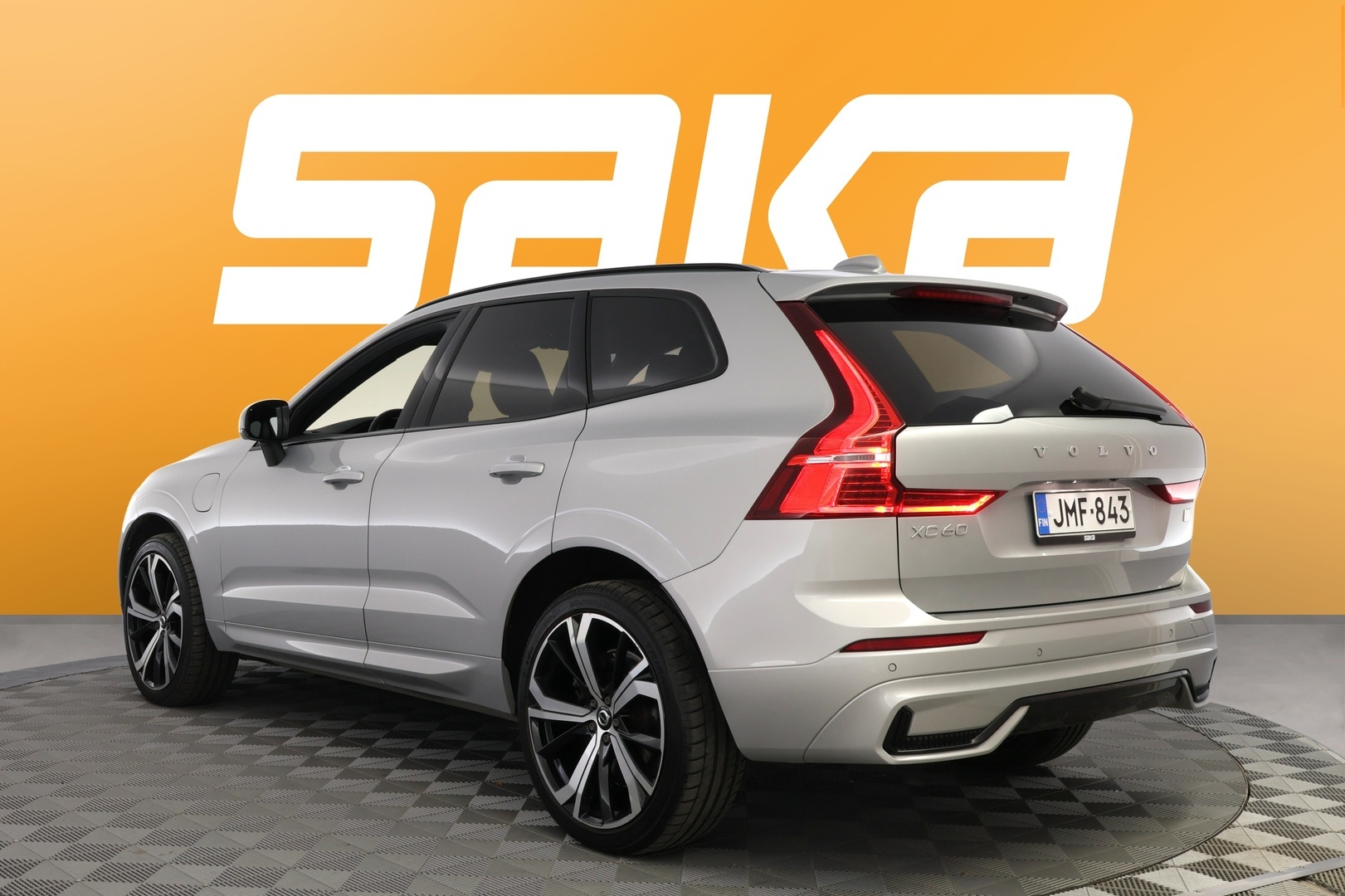 VOLVO XC60 2022