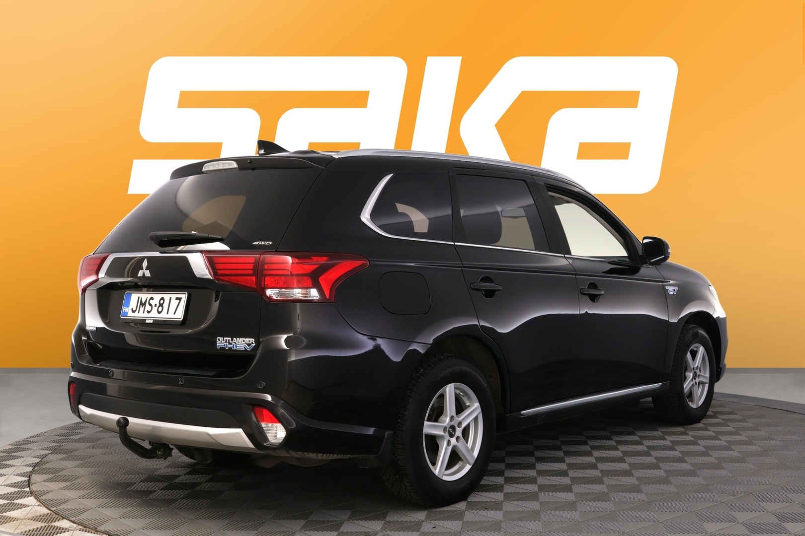 MITSUBISHI Outlander PHEV 2016