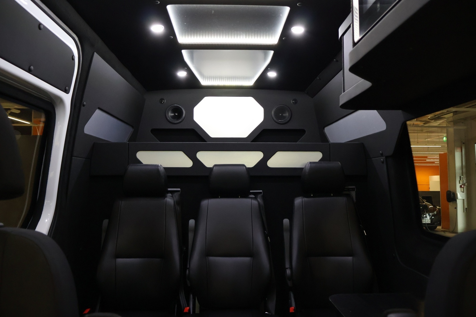 MERCEDES-BENZ Sprinter 2024