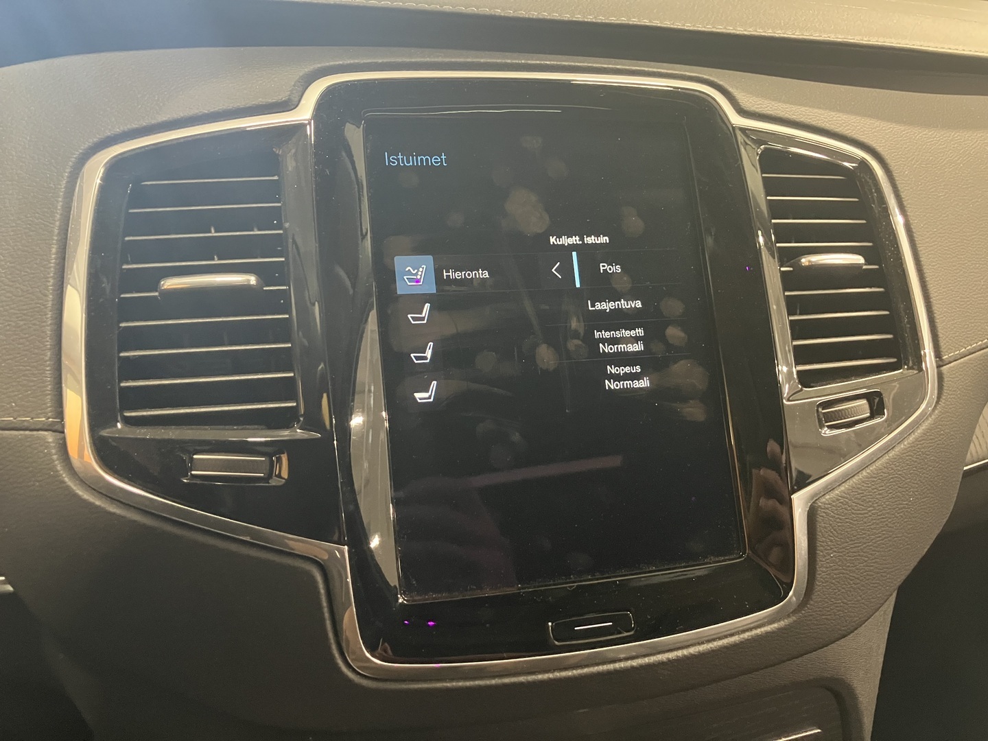 VOLVO XC90 2020