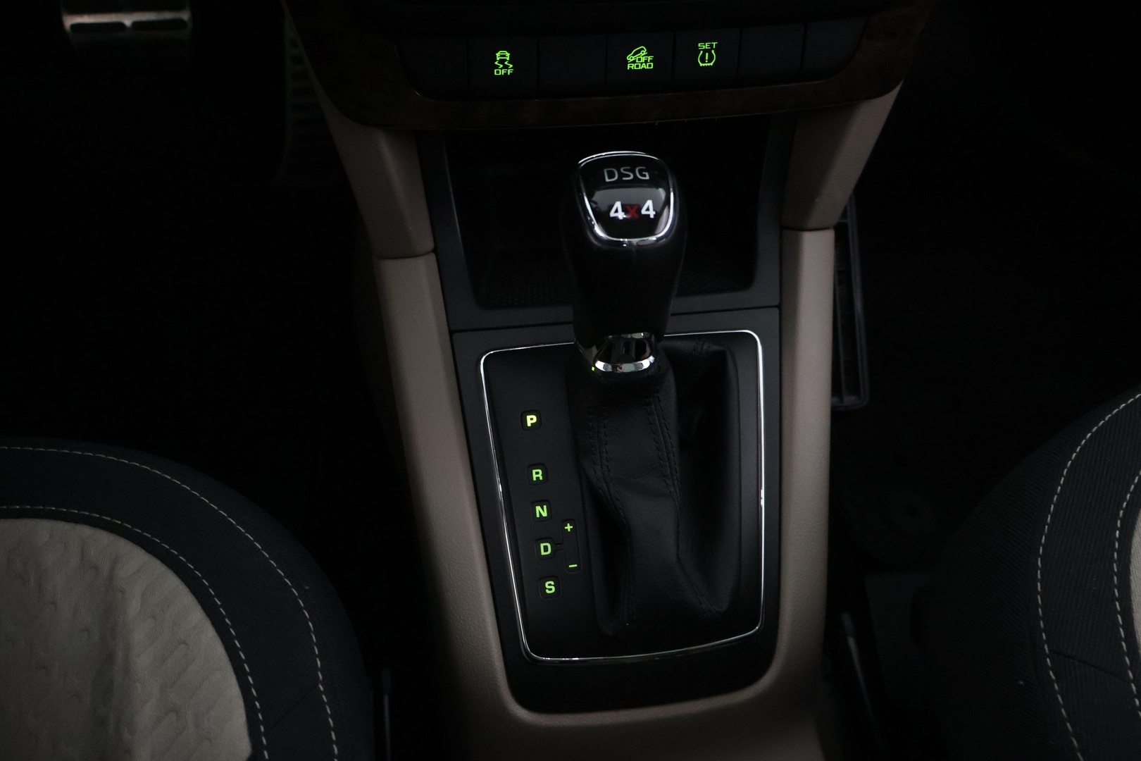 SKODA Yeti 2014
