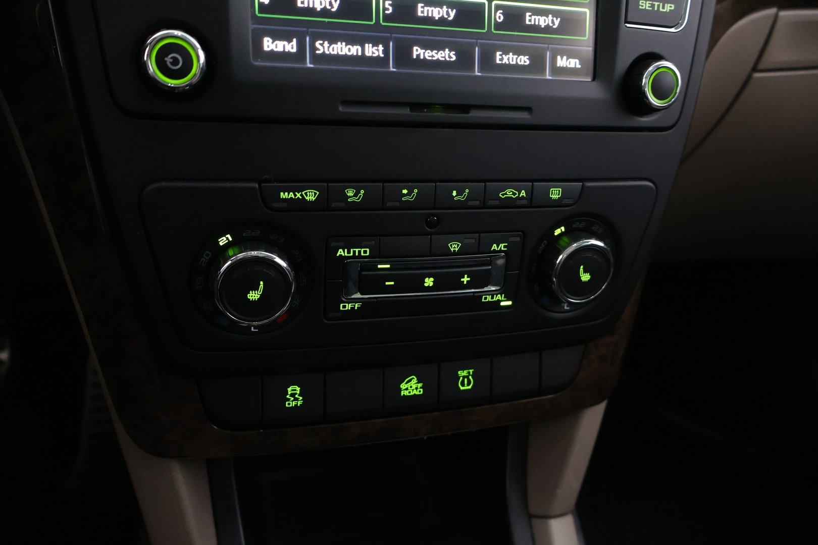 SKODA Yeti 2014